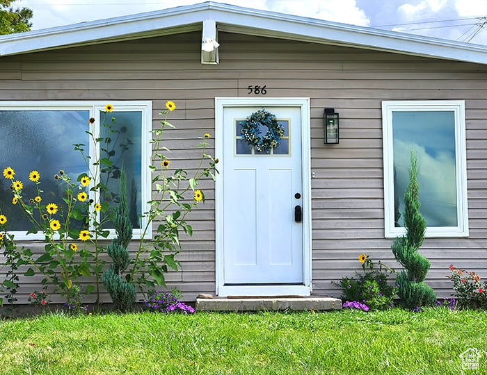 Motivated Seller! Bring your best offer. Newly renovated home with 4 beds 2 baths, brand new kitchen cabinets and counter tops. Bathrooms completely remodeled, custom shower glass. Large closets. Large backyard, private covered patio with gorgeous views of the mountains, RV/Boat parking. Updated electrical and updated decor switches/receptacles. Easy access to shopping, freeways, parks, schools. Quiet neighborhood. Square footage figures provided as a courtesy estimate only, buyer is advised to obtain an independent measurements.