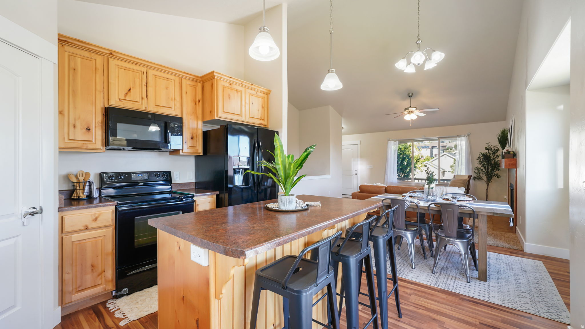 STONE HOLLOW AT SUMMIT RIDGE - Residential