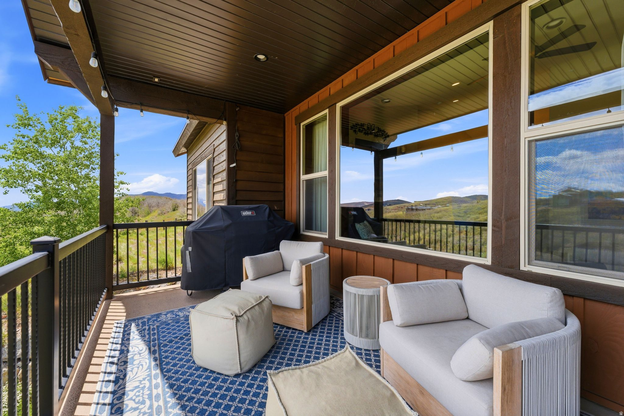 RUSTLER AT HIDEOUT - Residential