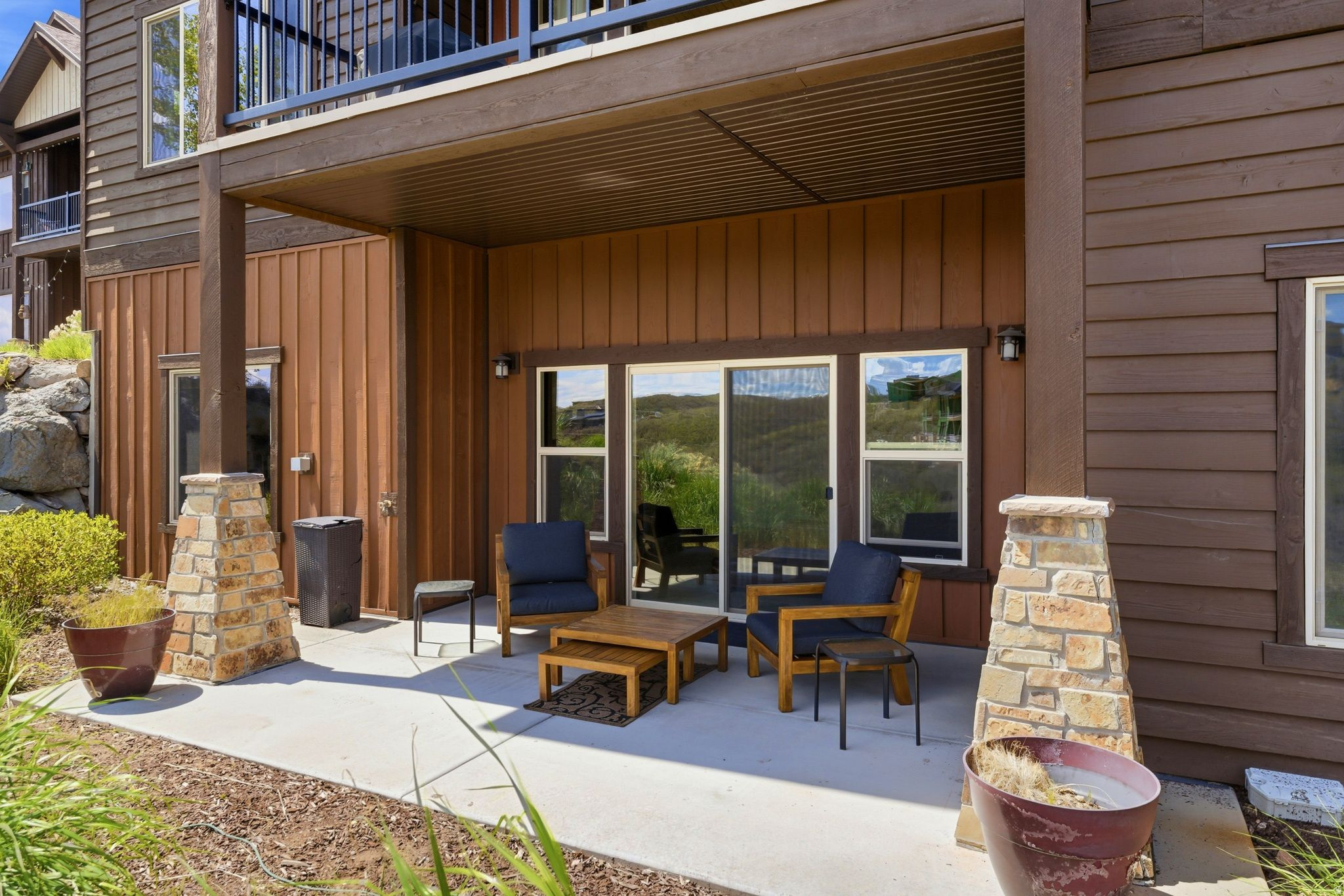 RUSTLER AT HIDEOUT - Residential