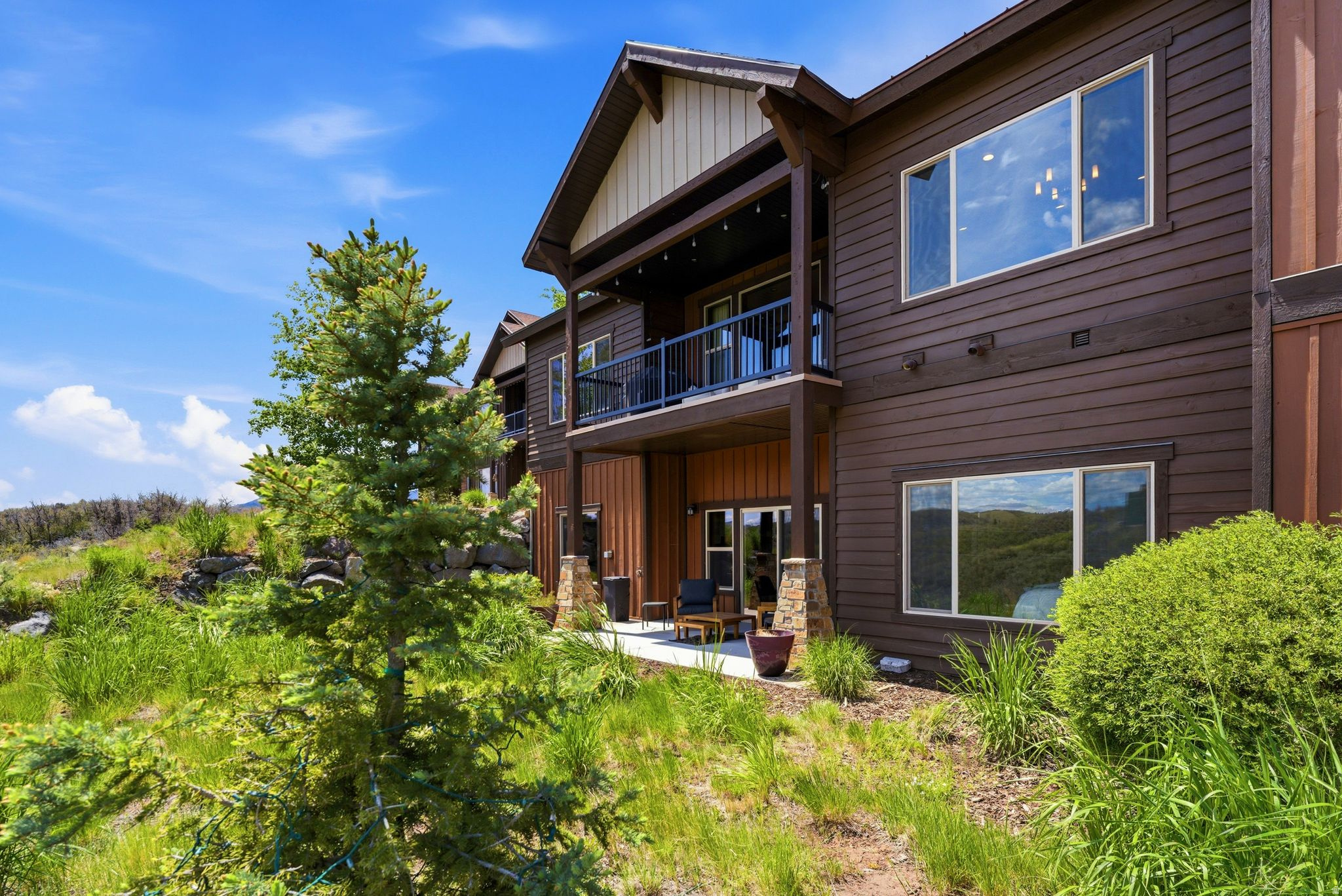 RUSTLER AT HIDEOUT - Residential