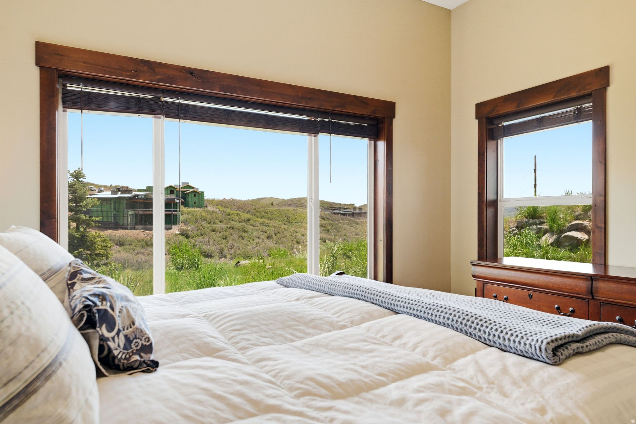 RUSTLER AT HIDEOUT - Residential
