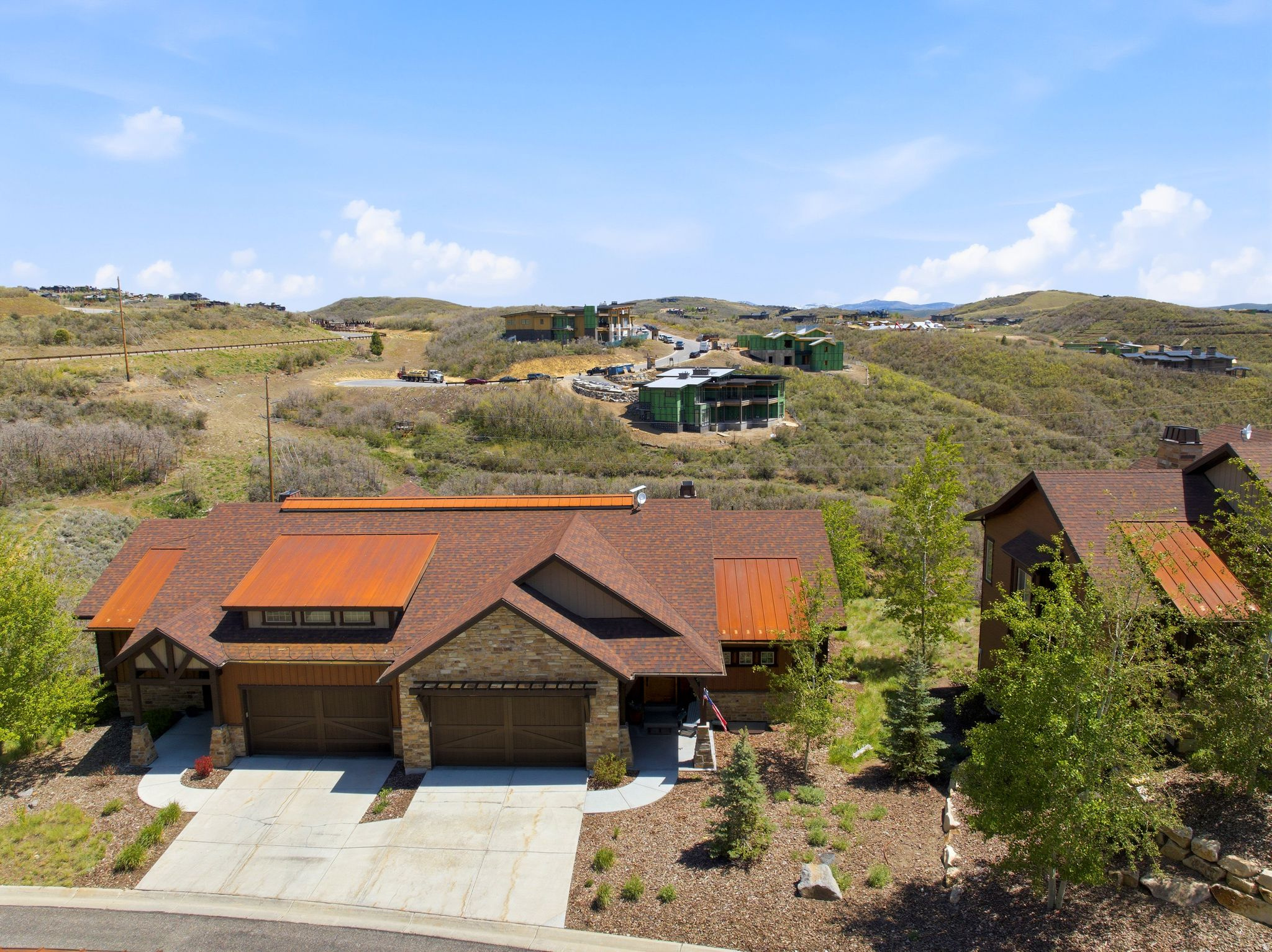RUSTLER AT HIDEOUT - Residential