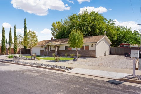 Tiny photo for 713 W CHAPARRAL DR, Washington, UT 84780 (MLS # 2186532)