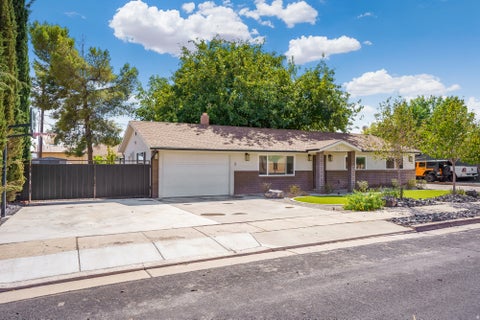 Tiny photo for 713 W CHAPARRAL DR, Washington, UT 84780 (MLS # 2186532)