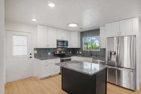 Tiny photo for 713 W CHAPARRAL DR, Washington, UT 84780 (MLS # 2186532)