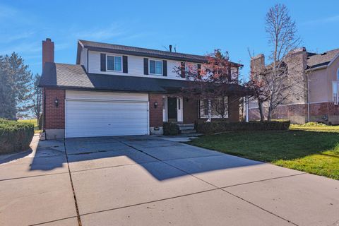 Tiny photo for 2113 W SURREY CIR, Taylorsville, UT 84129 (MLS # 2124483)