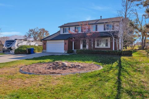 Tiny photo for 2113 W SURREY CIR, Taylorsville, UT 84129 (MLS # 2124483)
