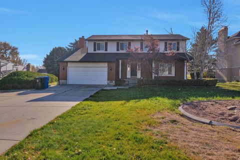 Photo of 2113 W SURREY CIR, Taylorsville, UT 84129 (MLS # 2124483)