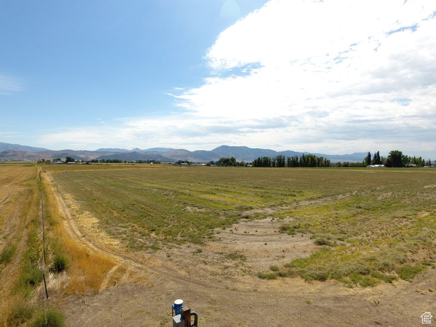 Price Reduced! Fantastic building lot in Malad, ID. With over 5 acres of land, there is plenty of room for your dream house and the animals too! Enjoy the peace and quiet of the country while groceries are close and quick access to I-15.