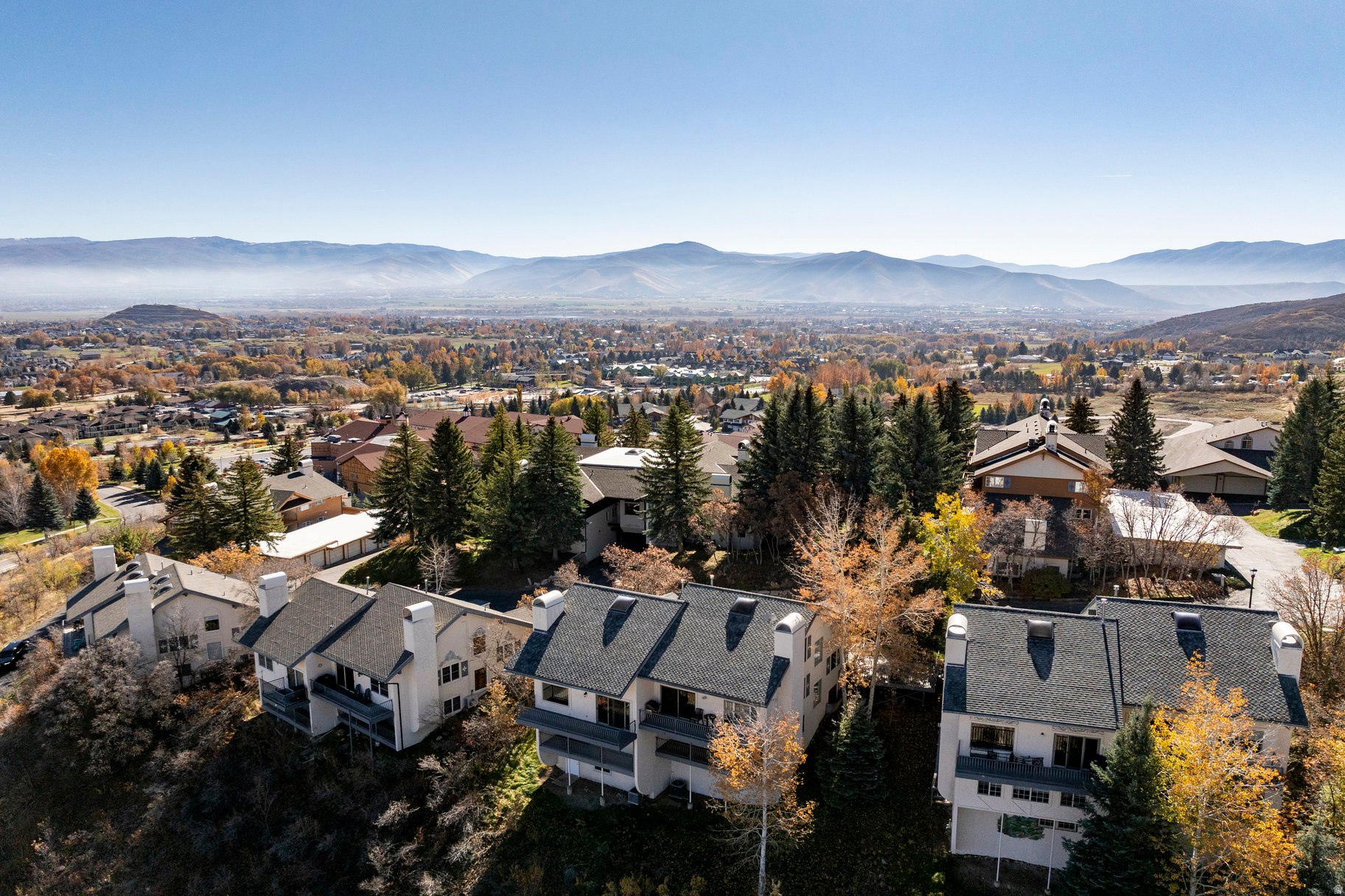 SWISS OAKS - Residential