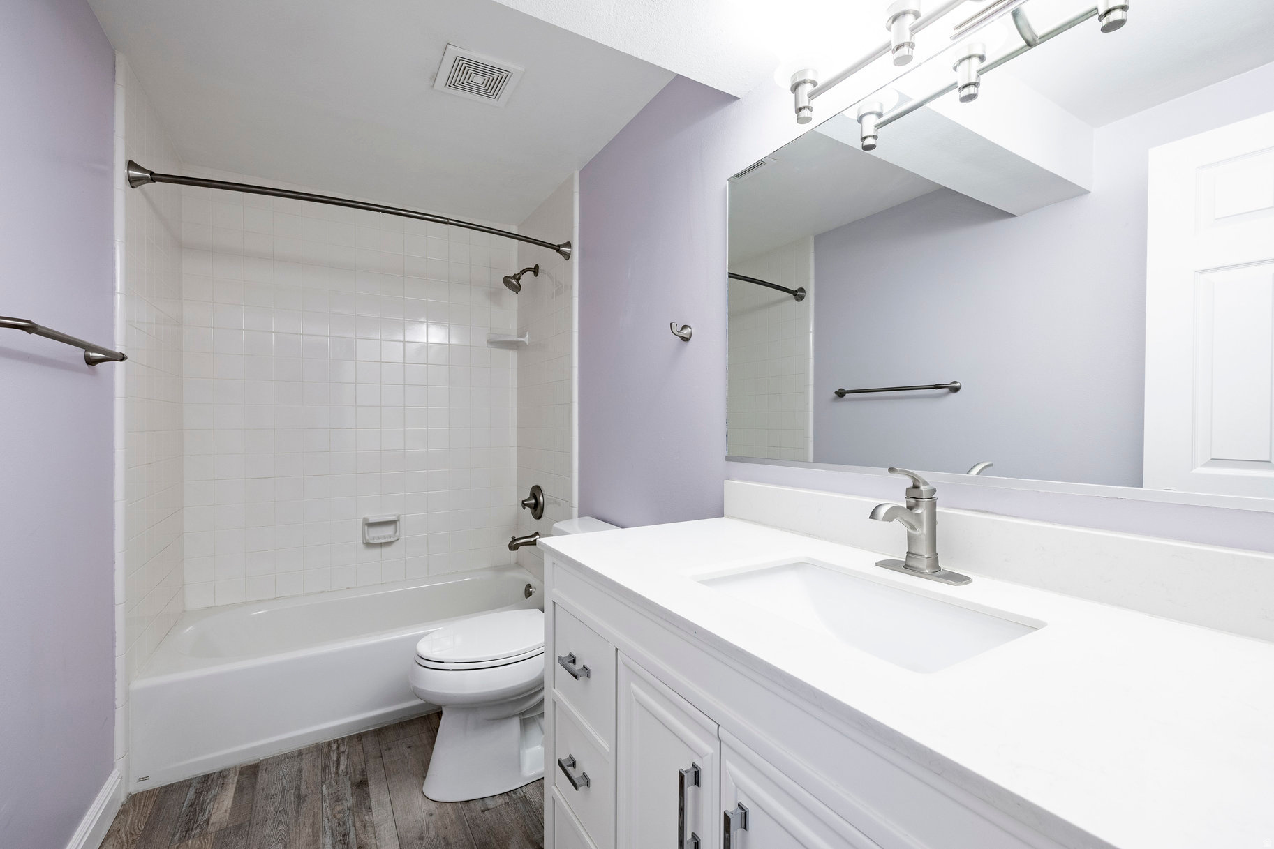 SWISS OAKS - Residential