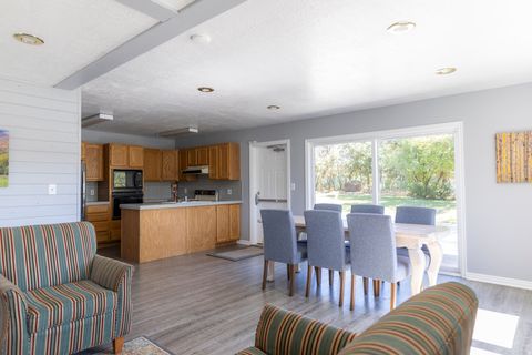 Tiny photo for 918 SCHNEITTER CIR, Midway, UT 84049 (MLS # 2121117)