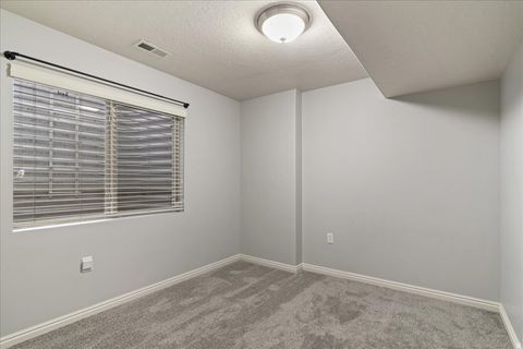 Tiny photo for 173 E FOREHAND LN, Lehi, UT 84043 (MLS # 2134192)