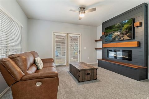 Tiny photo for 173 E FOREHAND LN, Lehi, UT 84043 (MLS # 2134192)