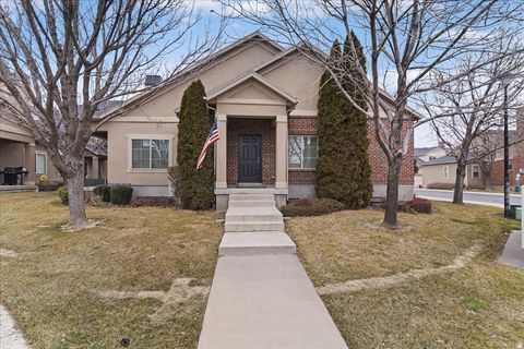 Photo of 173 E FOREHAND LN, Lehi, UT 84043 (MLS # 2134192)