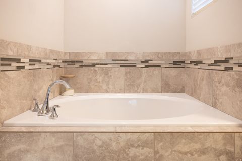 Tiny photo for 906 S CRESCENT WAY, Mapleton, UT 84664 (MLS # 2142656)