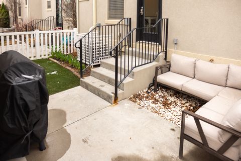 Tiny photo for 906 S CRESCENT WAY, Mapleton, UT 84664 (MLS # 2142656)