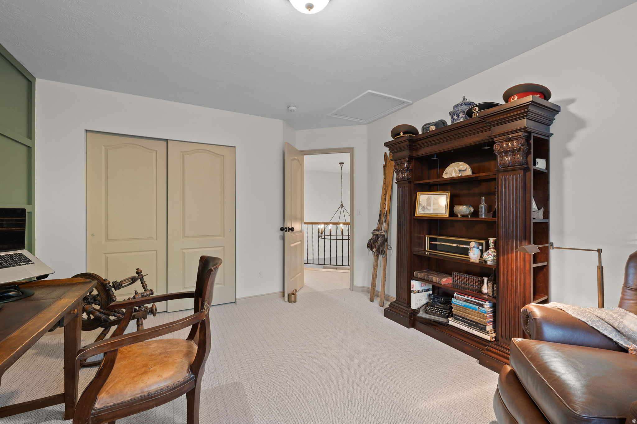 SOUTH MOUNTAIN - Residential