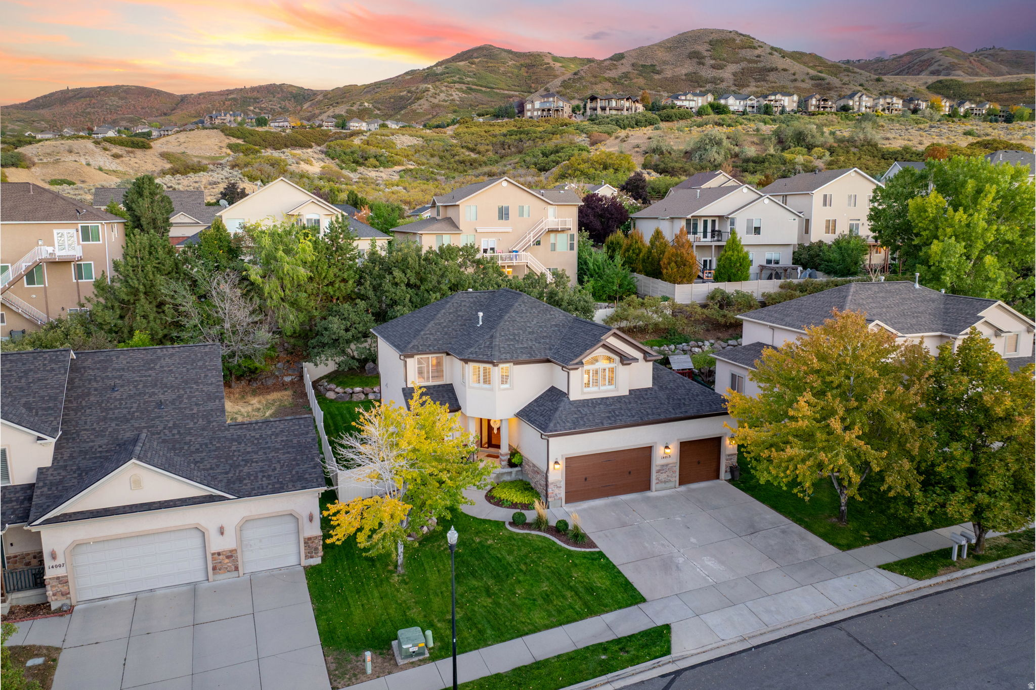 SOUTH MOUNTAIN - Residential