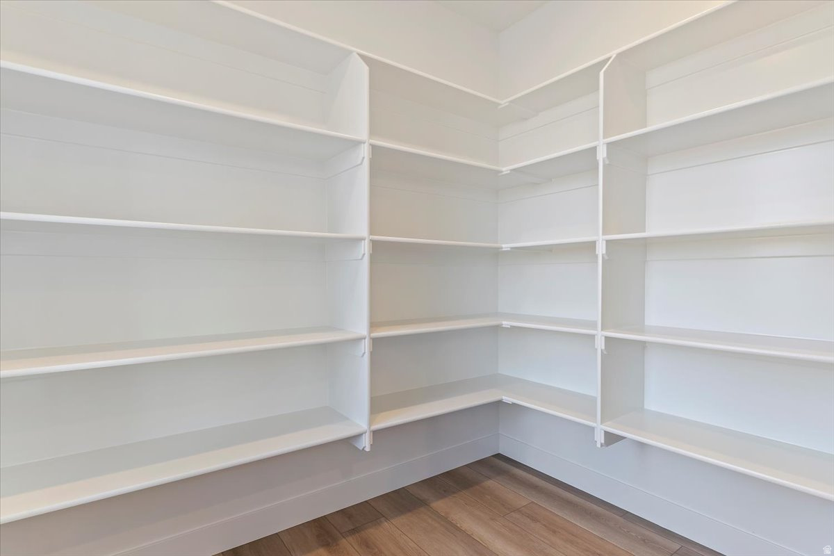 CRAYTHORN HOMESTEAD PHASE 6 - Residential