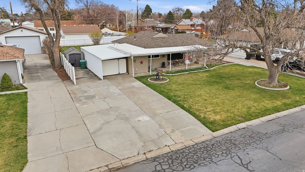 Photo of 5345 S ALPINE DR, Murray, UT 84107 (MLS # 2142704)