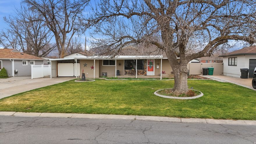 Updated and immaculately maintained Murray rambler! Updates include kitchen, flooring, paint, bathroom, ceiling fans, windows, sprinkling system and more! Centrally located in the middle of the valley with access to I-15, 2-15, Costco and IHC Medical within minutes. Walking distance to Murray Park and restaurants.    Square footage figures are provided as a courtesy estimate only and were obtained from county records .  Buyer is advised to obtain an independent measurement.