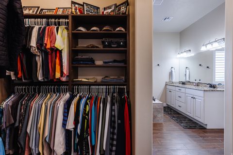 Tiny photo for 1952 N RESERVE PKWY, Washington, UT 84780 (MLS # 2136612)