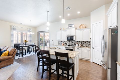 Tiny photo for 1952 N RESERVE PKWY, Washington, UT 84780 (MLS # 2136612)