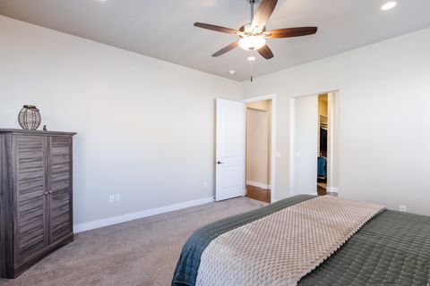 Tiny photo for 1952 N RESERVE PKWY, Washington, UT 84780 (MLS # 2136612)