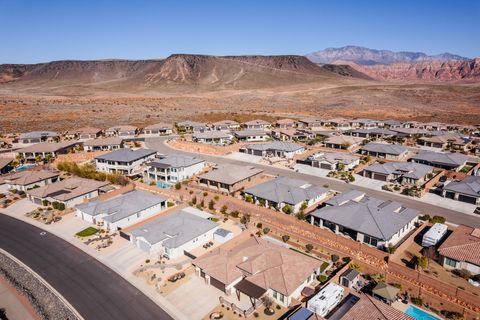 Tiny photo for 1952 N RESERVE PKWY, Washington, UT 84780 (MLS # 2136612)