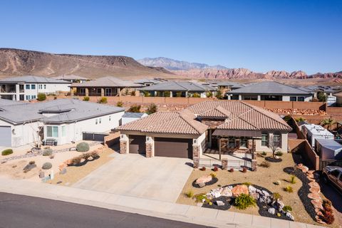 Tiny photo for 1952 N RESERVE PKWY, Washington, UT 84780 (MLS # 2136612)