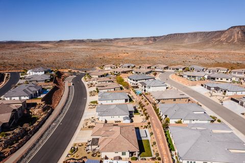 Tiny photo for 1952 N RESERVE PKWY, Washington, UT 84780 (MLS # 2136612)