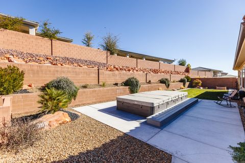 Tiny photo for 1952 N RESERVE PKWY, Washington, UT 84780 (MLS # 2136612)