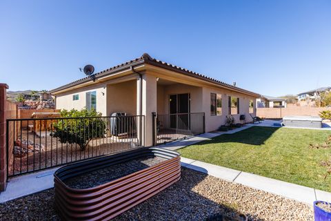 Tiny photo for 1952 N RESERVE PKWY, Washington, UT 84780 (MLS # 2136612)