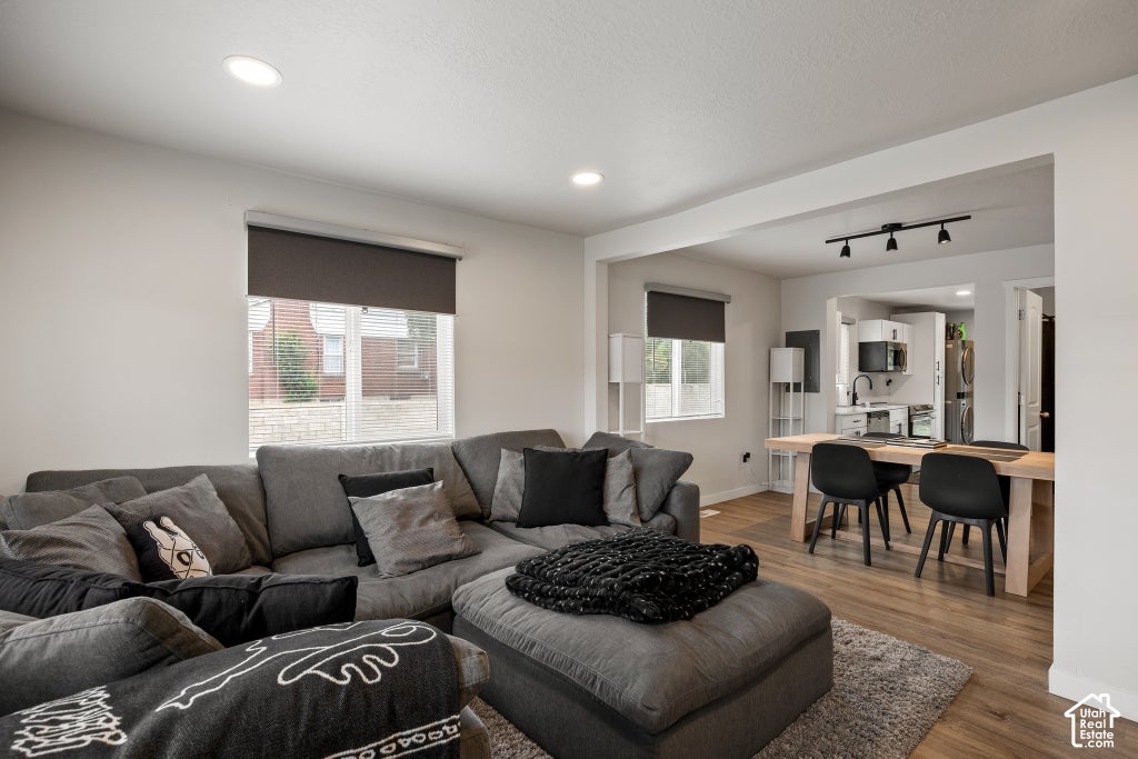 Photo of 835 W LUCY AVE, Salt Lake City, UT 84104 (MLS # 2192614)