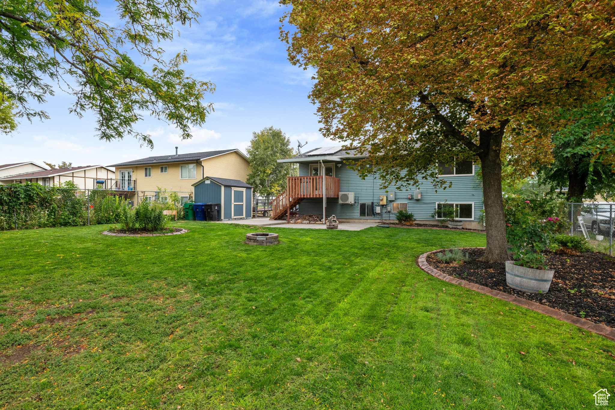 COUNTRY HILLS #2 - Residential