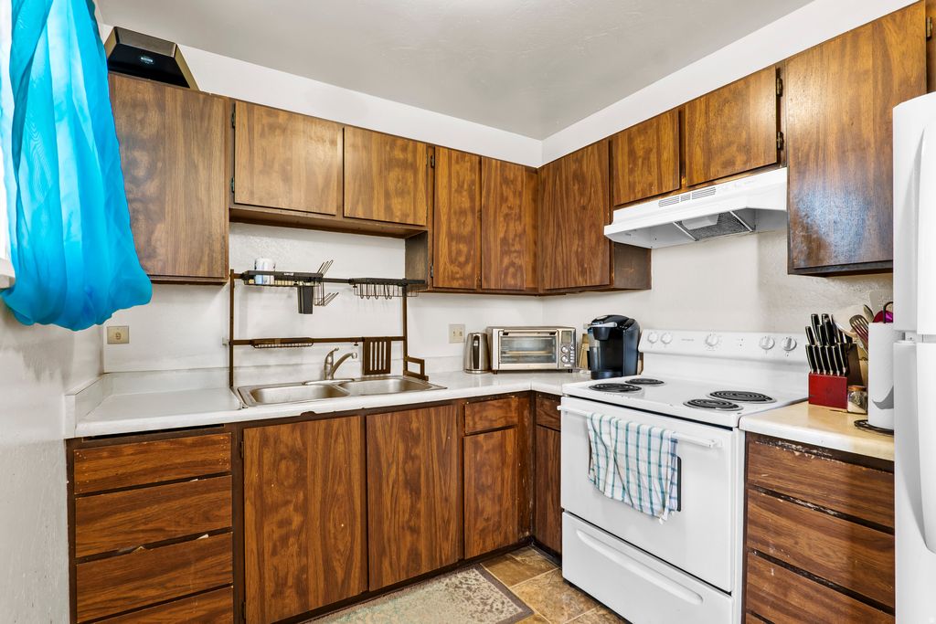 Photo of 771 N 2550 W, Provo, UT 84601 (MLS # 2160128)