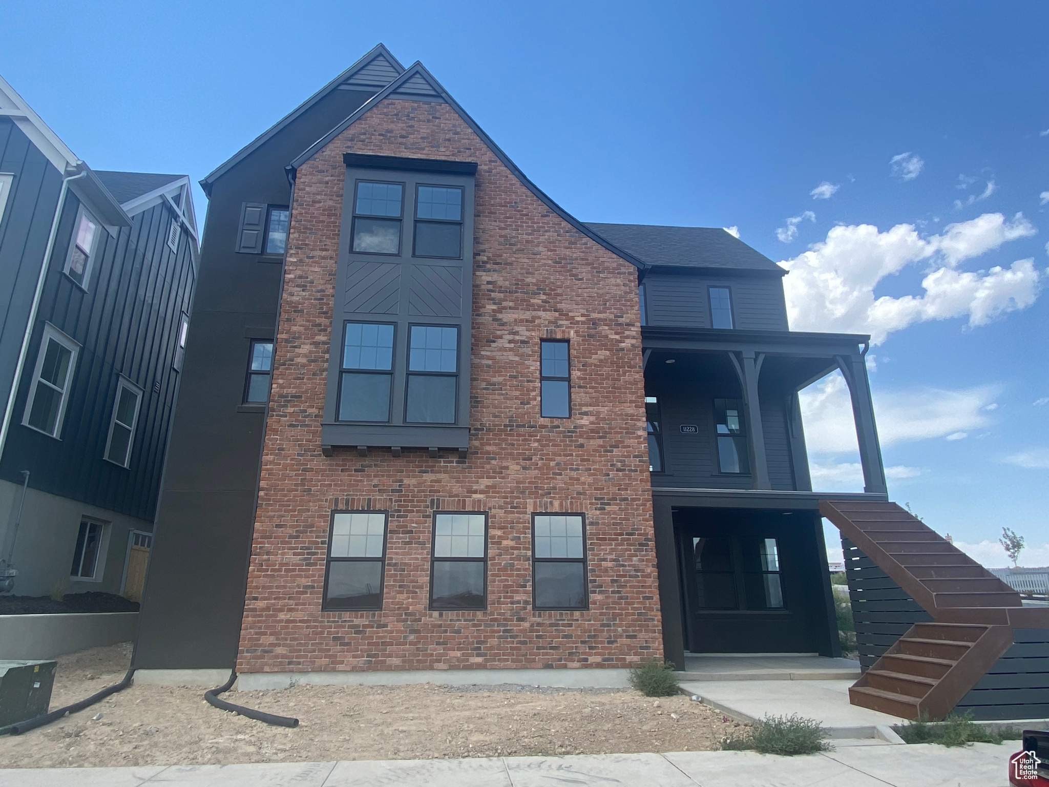 DAYBREAK - Residential