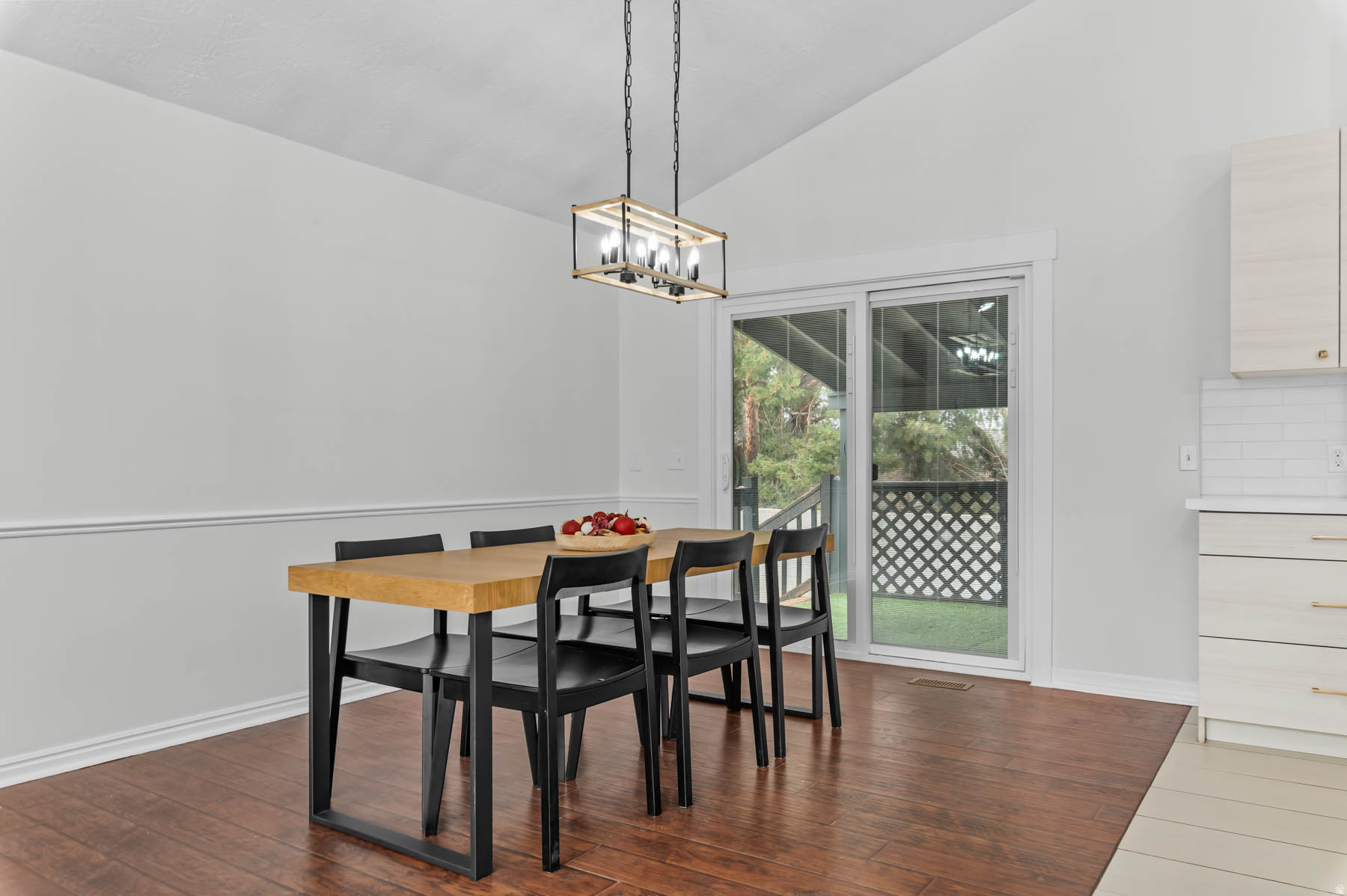 RAINTREE VILLAGE - Residential