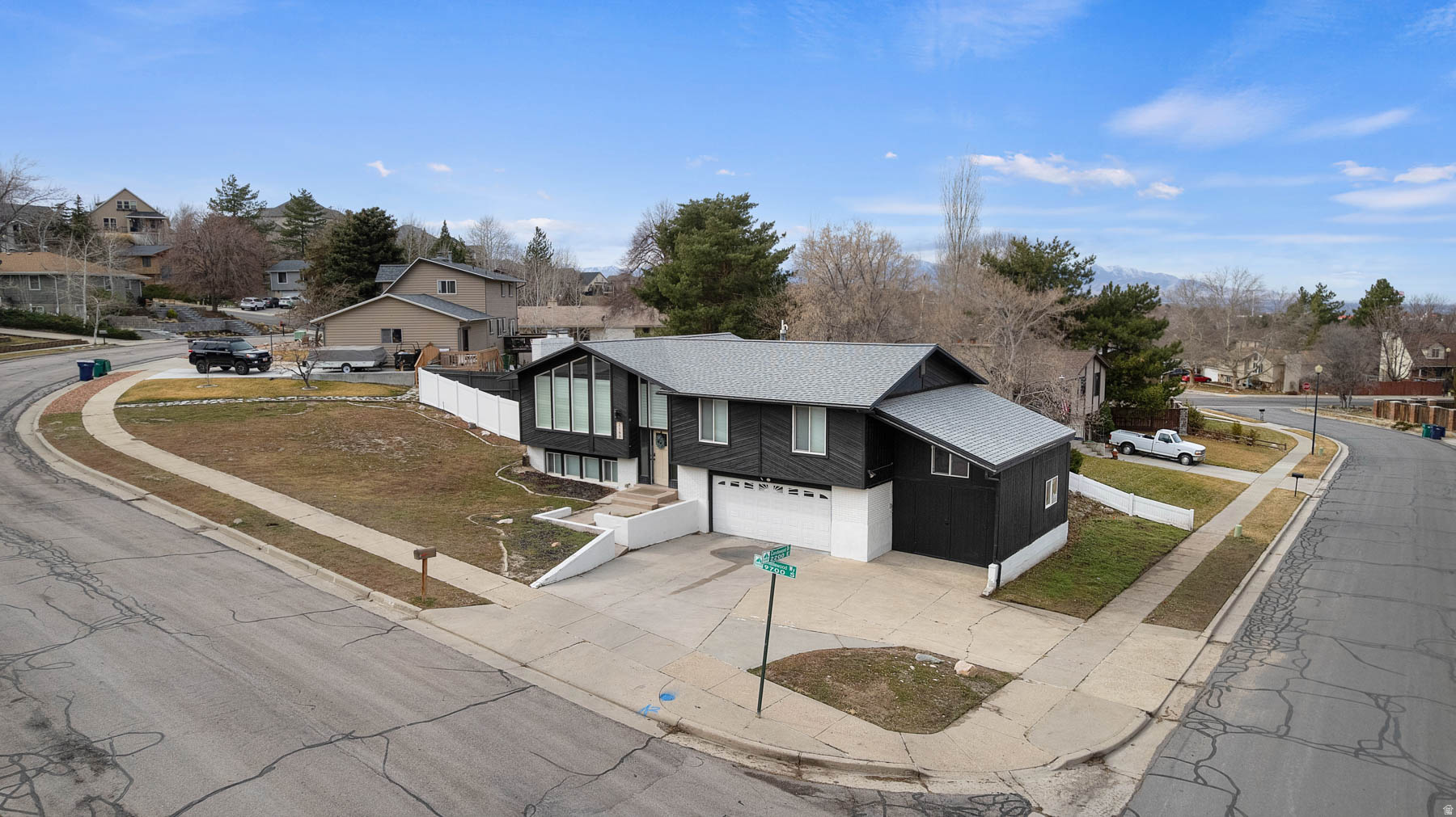 RAINTREE VILLAGE - Residential