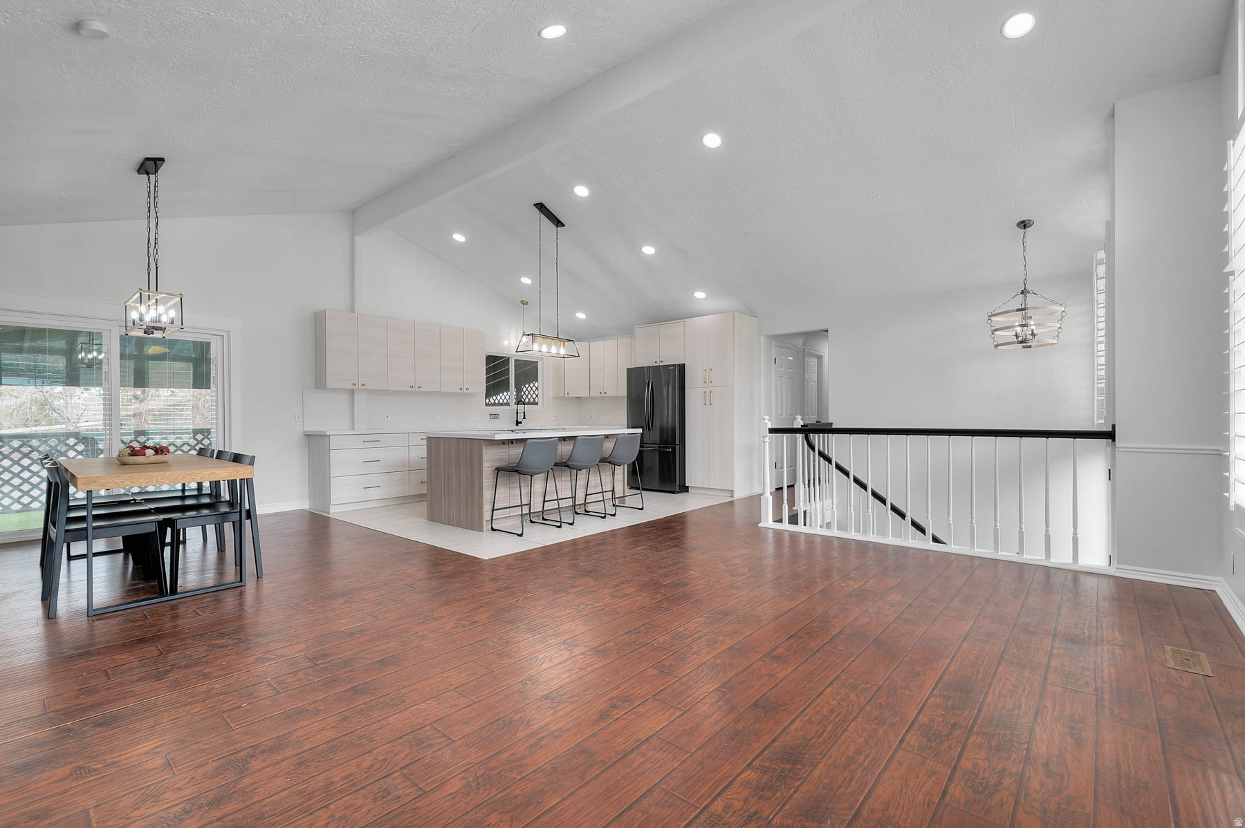 RAINTREE VILLAGE - Residential