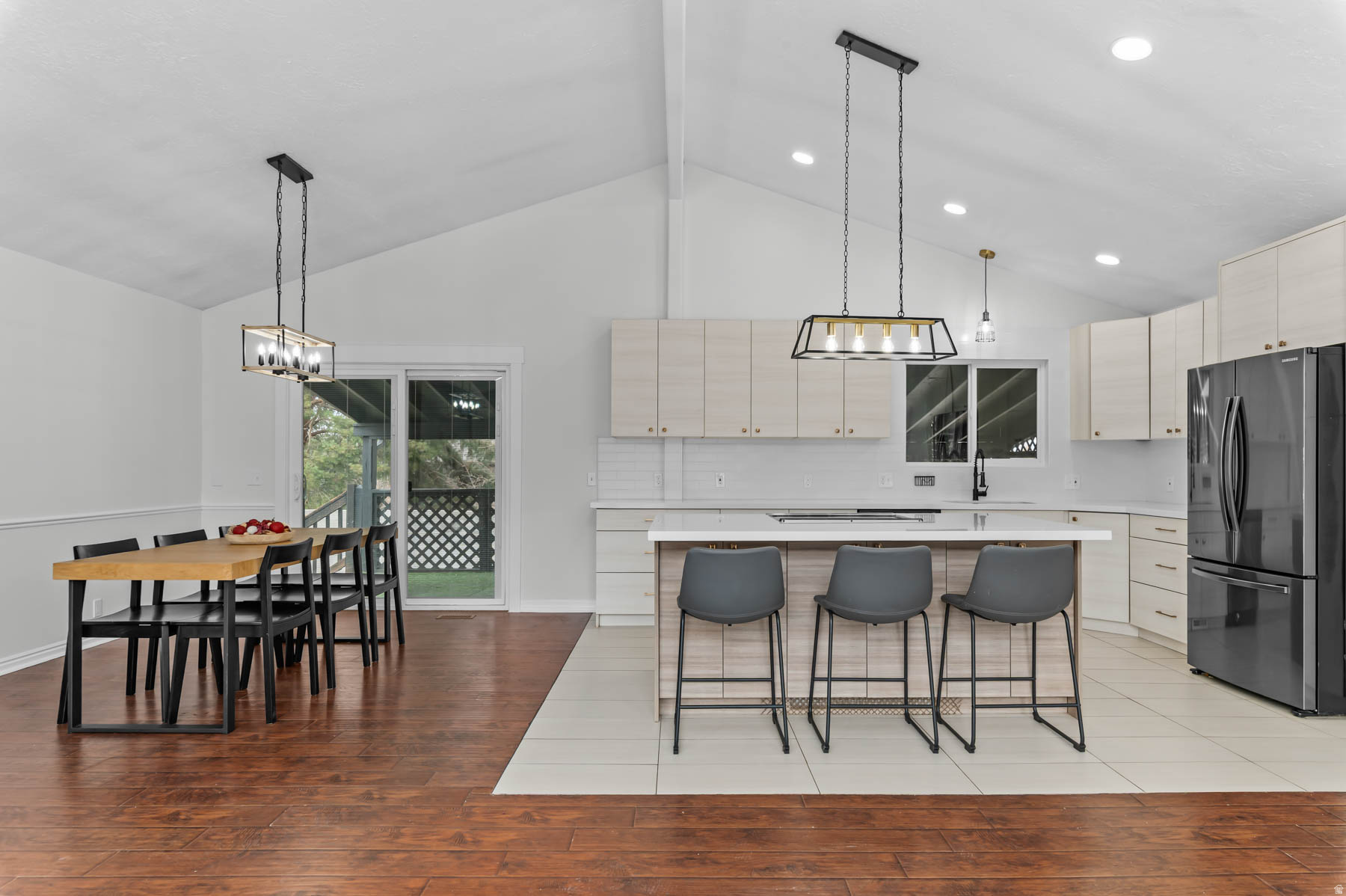 RAINTREE VILLAGE - Residential