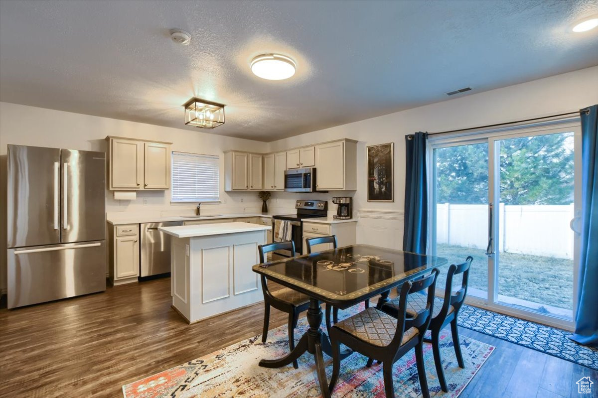 8 N Cameron St, Saratoga Springs, Utah image 6