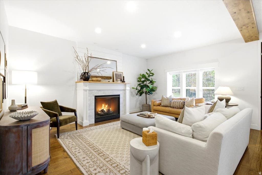 Photo of 1129 E ROOSEVELT AVE S, Salt Lake City, UT 84105 (MLS # 2164279)