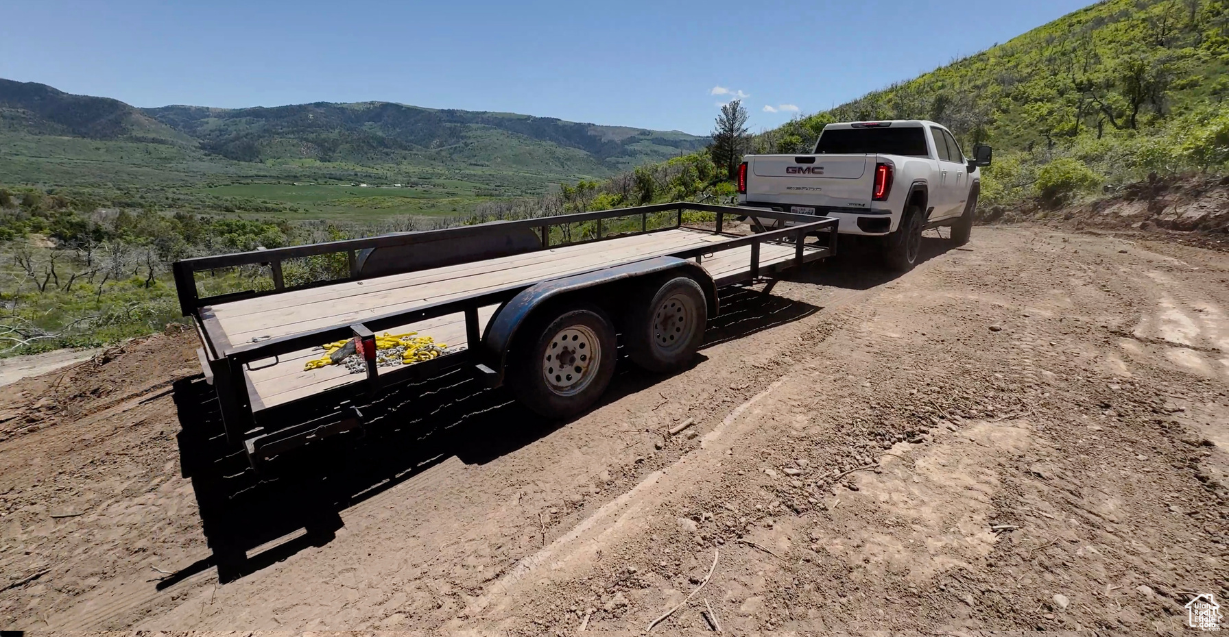 HIDEAWAY VALLEY - Land