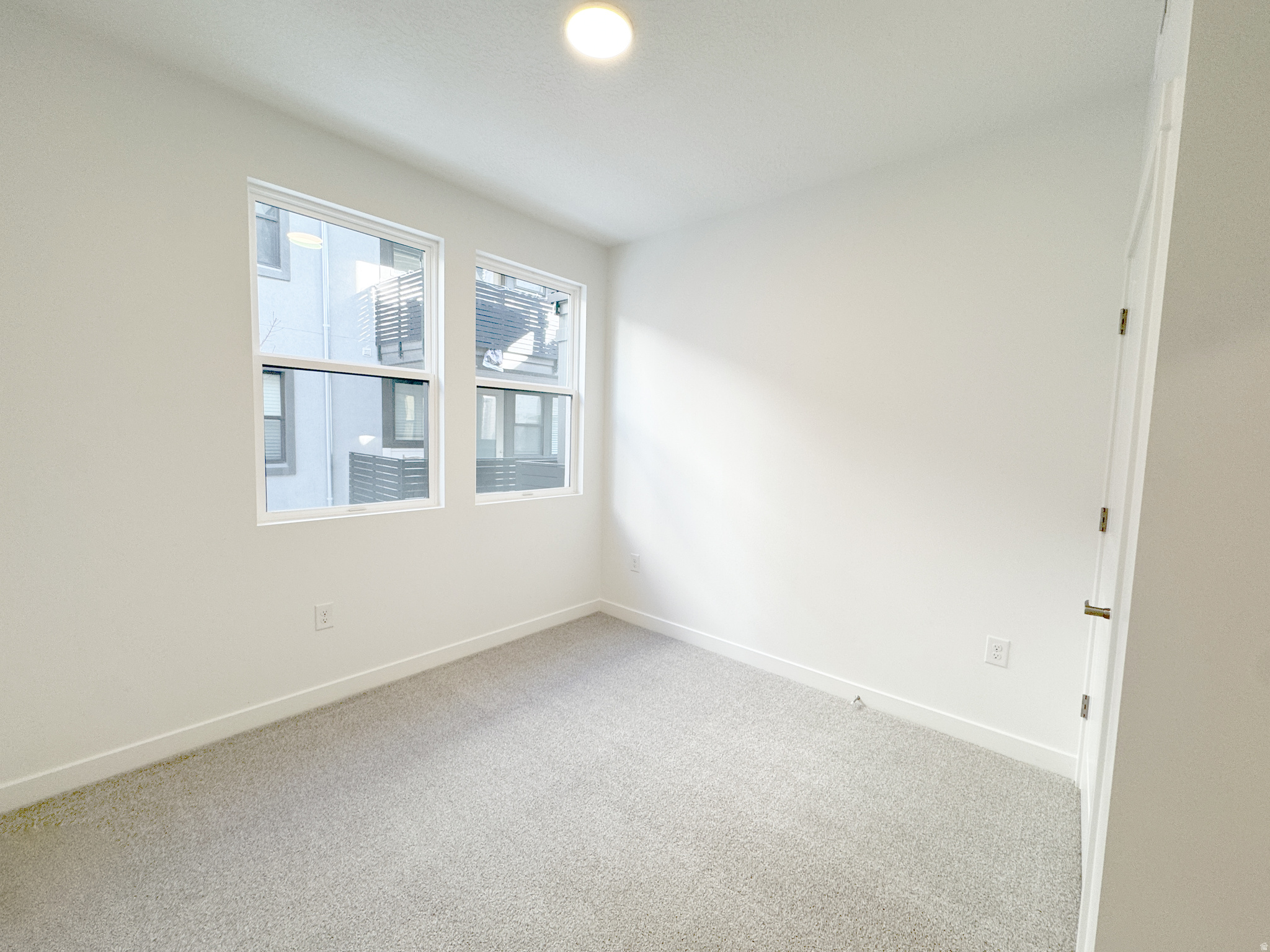 5263 W REVENTON RD S 103