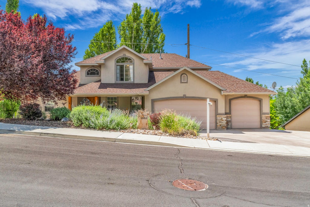 Photo of 1062 E 1150 ST N, Pleasant Grove, UT 84062 (MLS # 2184093)