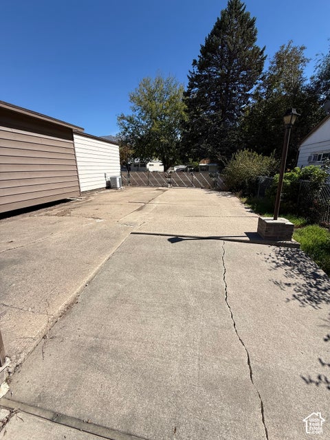 Tiny photo for 220 GLEN PL, Layton, UT 84041 (MLS # 2187885)