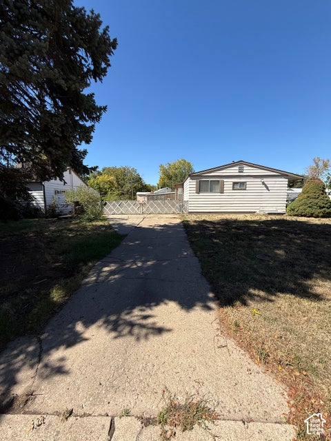 Tiny photo for 220 GLEN PL, Layton, UT 84041 (MLS # 2187885)